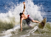 开云棋牌官网-拉梅洛的魔法时刻，广东队对阵新疆队，悬念在第三节提前终结