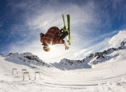 开云棋牌试玩-太阳对阵火箭，欧文展现巨星价值，独行侠迎来关键转折点