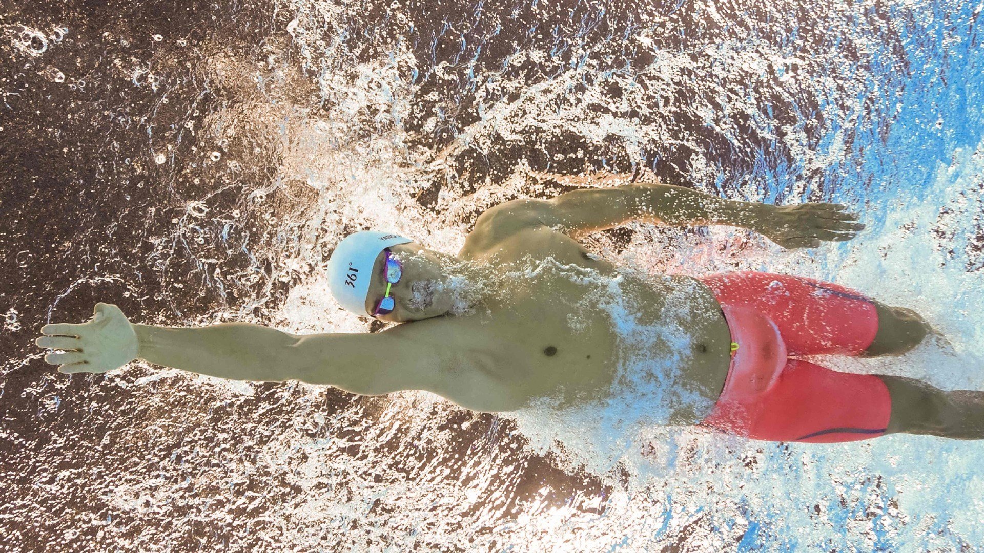 卡瓦哈尔爆发,秘鲁强势拿下荷兰,南美黑马的逆袭启示